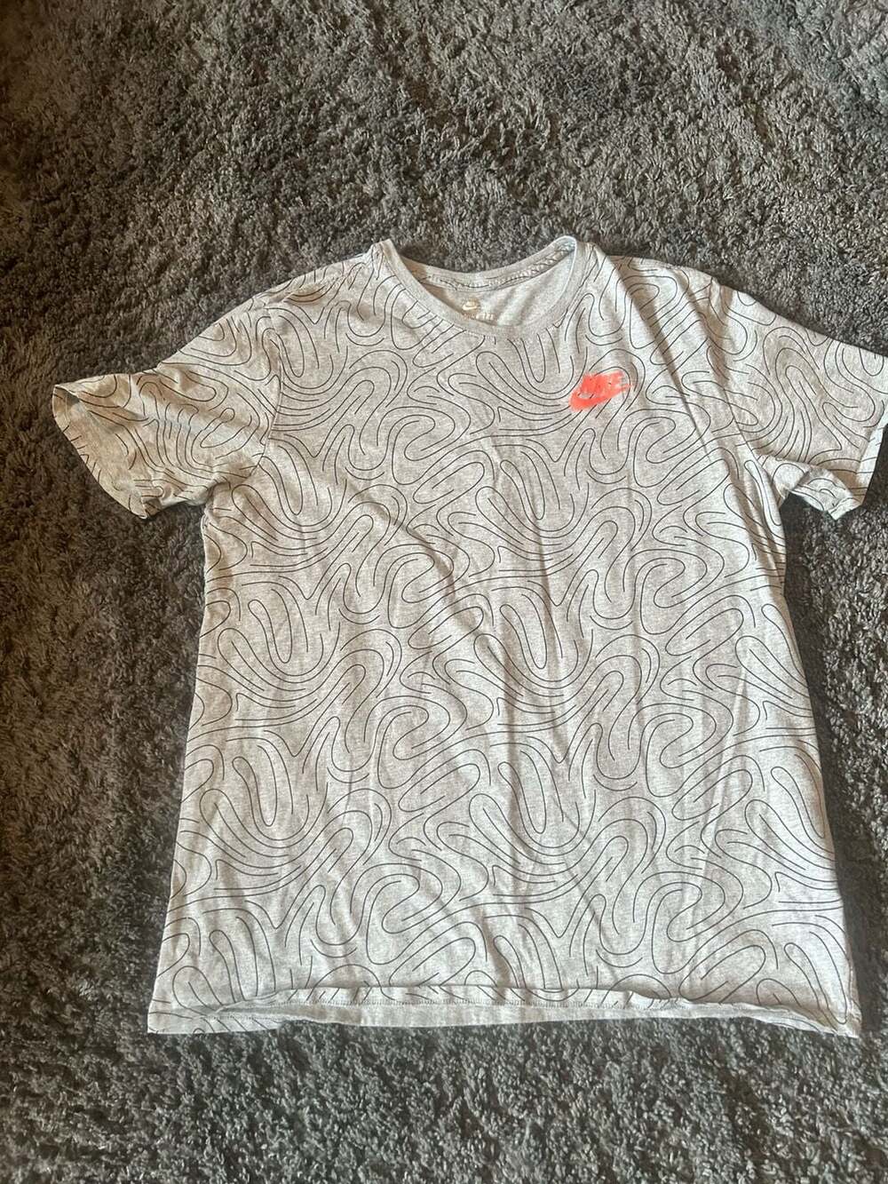 Nike The Nike Tee Athletic Cut Graphic T-Shirt Gray Size XL C2